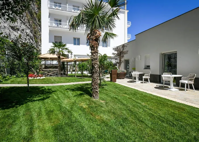 My Exclusive Italy - Beachfront & Private Sea Access Villa Sorrent