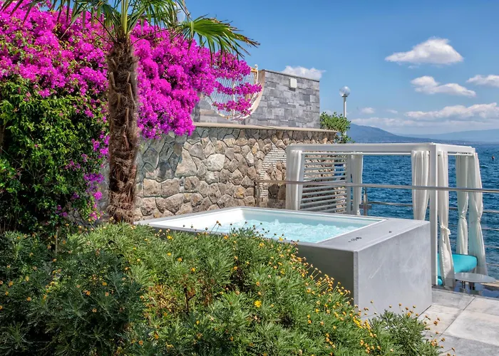 My Exclusive Italy - Beachfront & Private Sea Access * Sorrent