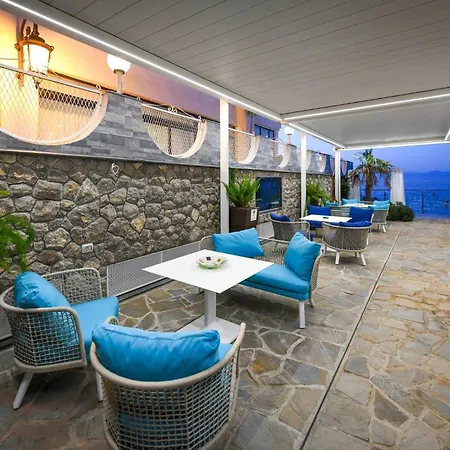 别墅 My Exclusive Italy - Beachfront & Private Sea Access 索伦托