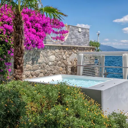 My Exclusive Italy - Beachfront & Private Sea Access * Península Sorrentina