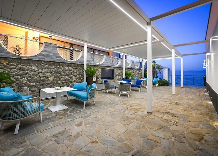 My Exclusive Italy - Beachfront & Private Sea Access Willa *