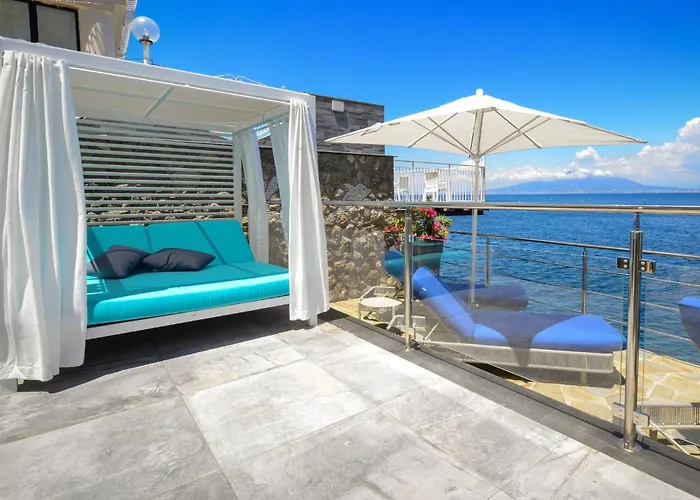 My Exclusive Italy - Beachfront & Private Sea Access Willa *