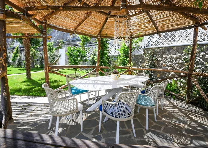 My Exclusive Italy - Beachfront & Private Sea Access Willa