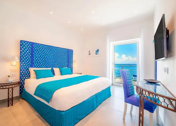 My Exclusive Italy - Beachfront & Private Sea Access Willa *